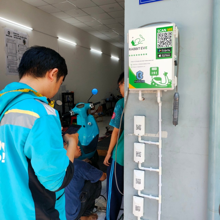 Mô hình đầu tư trạm sạc xe máy điện 0 đồng tại Việt Nam