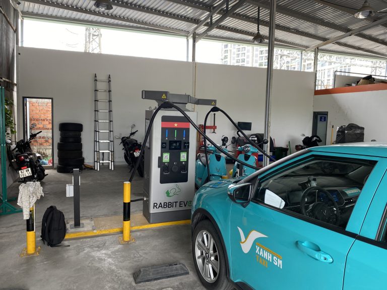 TRẠM SẠC XE ĐIỆN THÔNG MINH RABBIT EVC